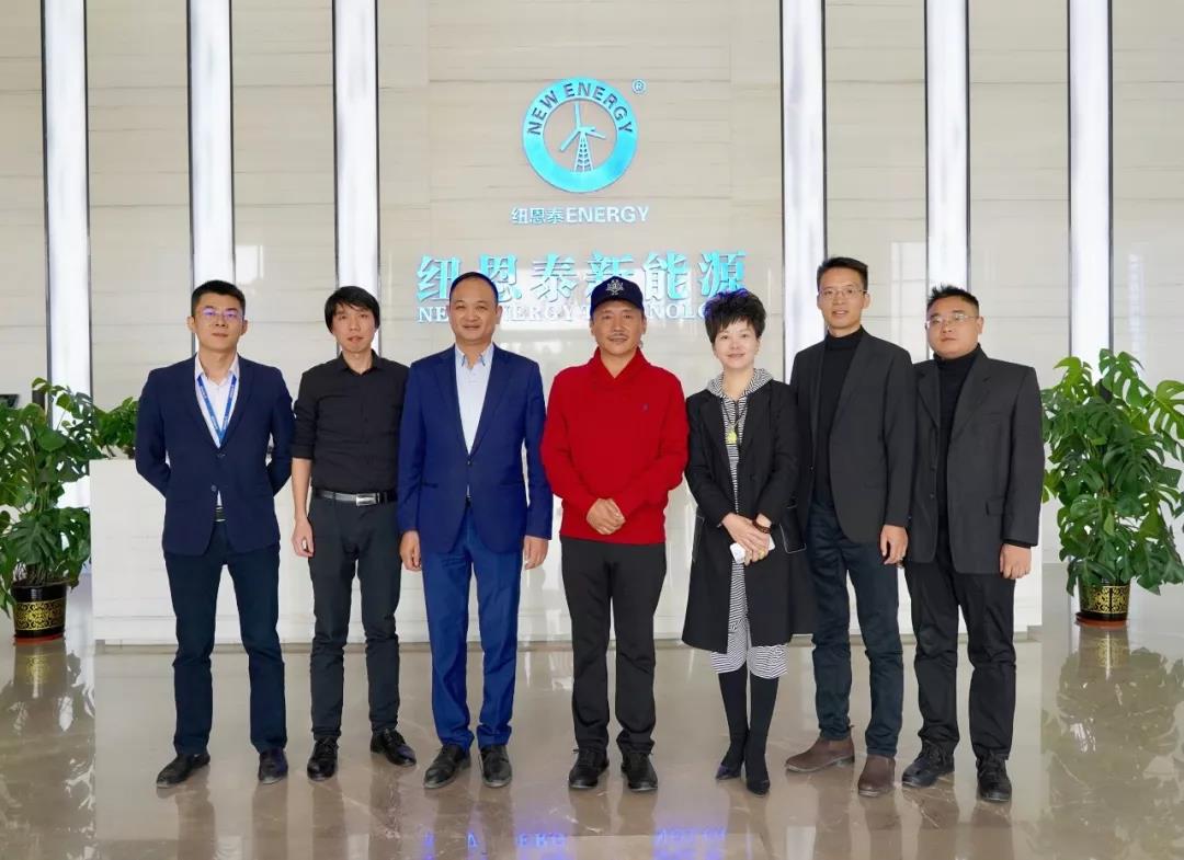 明升mansion88&容中尔甲合影